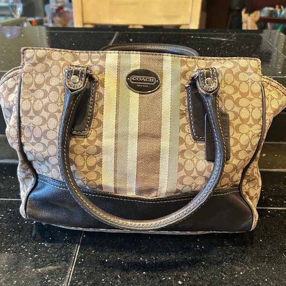 Vintage Coach Legancy Signature Bag Tote Purse: #19915 - Picture 1 of 10